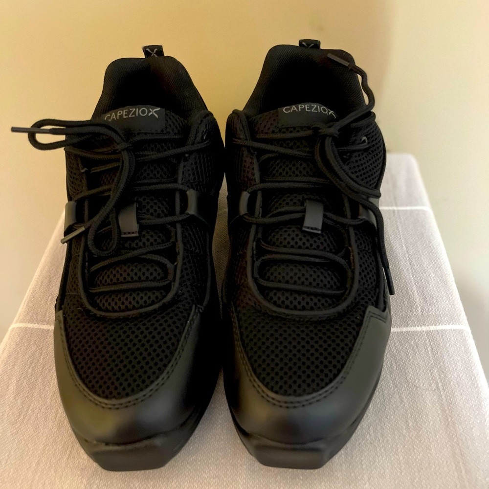 Capezio Women's DS11 Fierce Dansneaker
